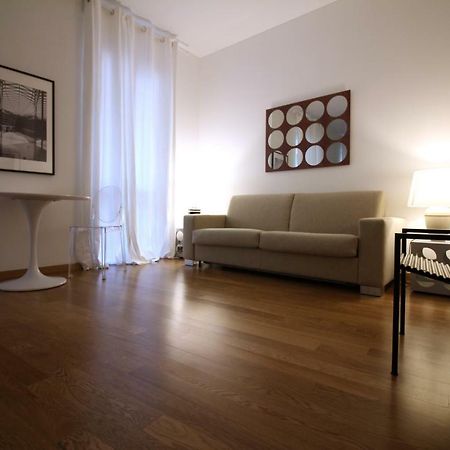 Brera - Fiori Chiari Charme Apartment Milan Luaran gambar