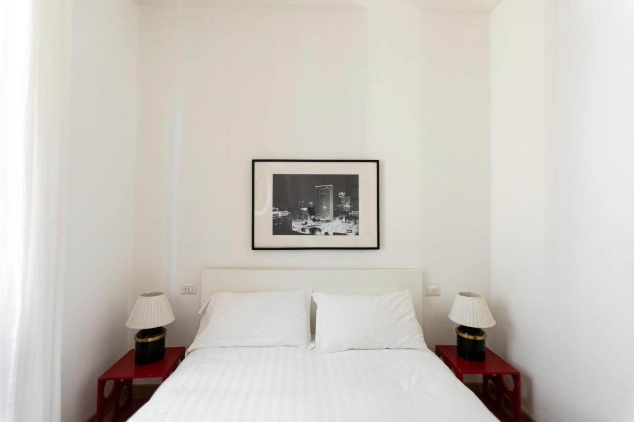 Brera - Fiori Chiari Charme Apartment Milan Luaran gambar