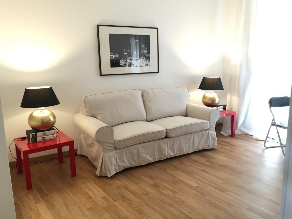 Brera - Fiori Chiari Charme Apartment Milan Luaran gambar