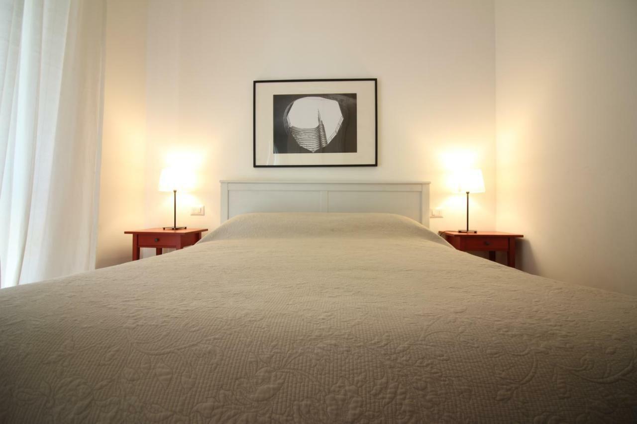 Brera - Fiori Chiari Charme Apartment Milan Luaran gambar