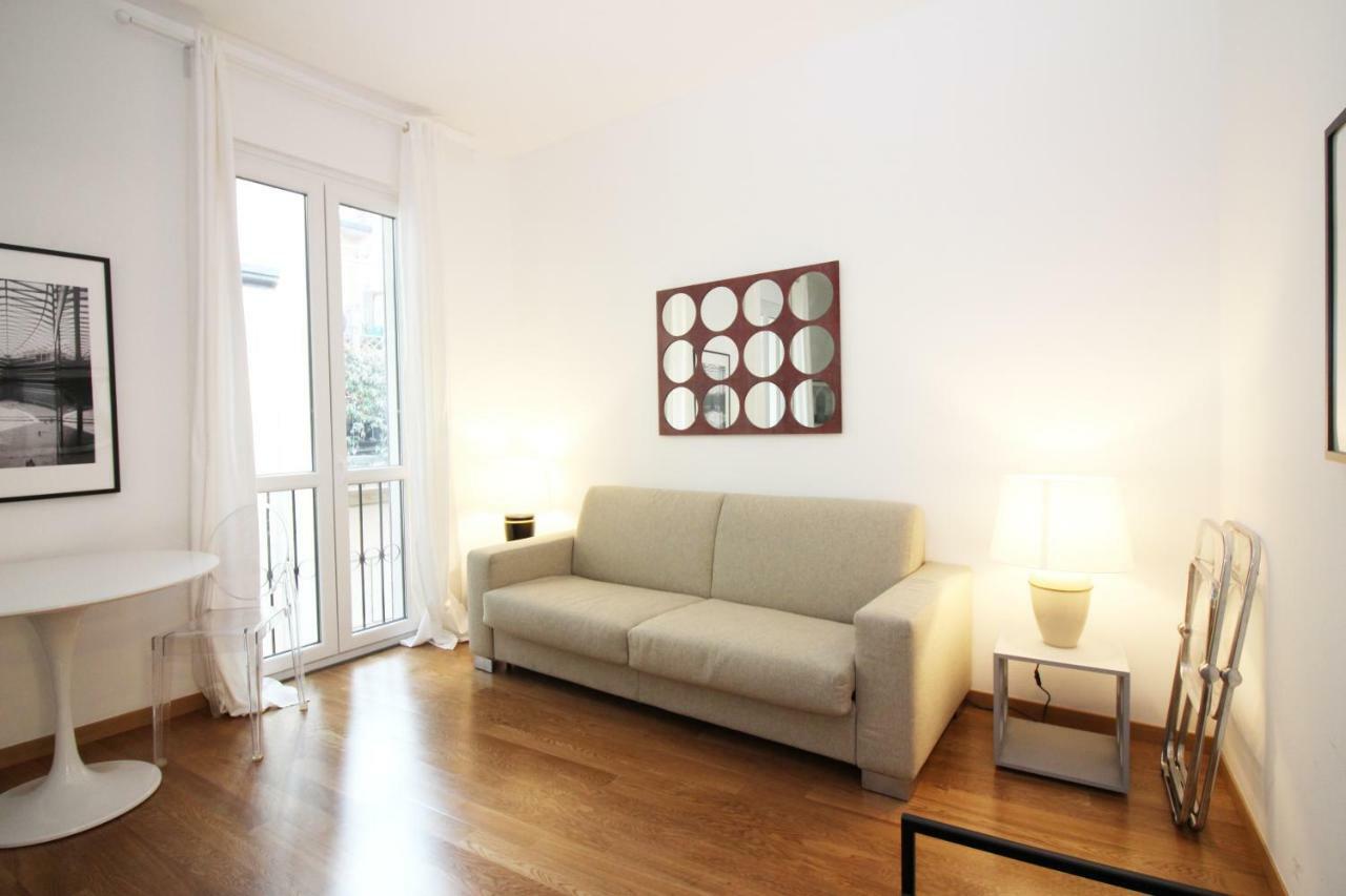 Brera - Fiori Chiari Charme Apartment Milan Luaran gambar