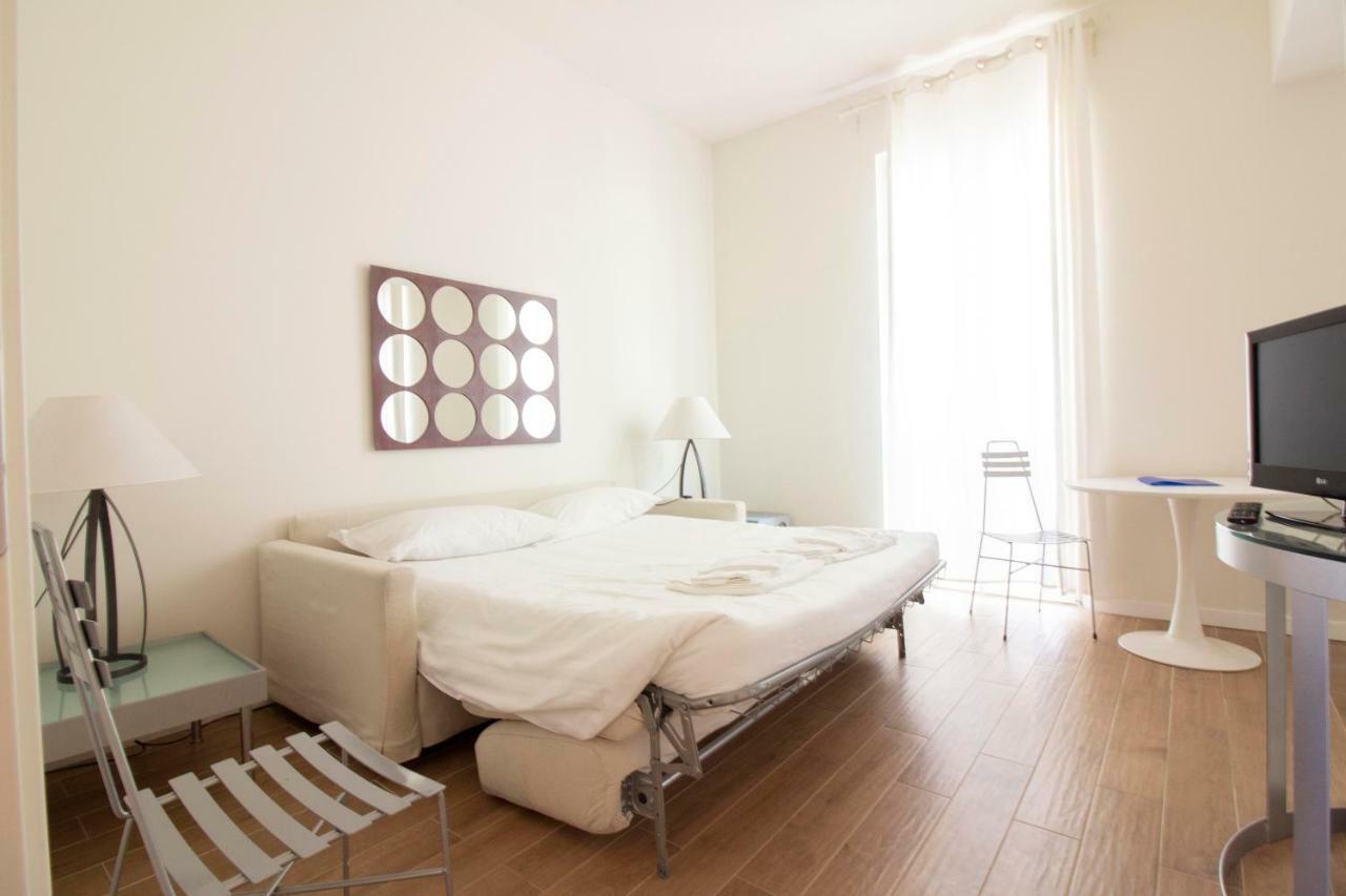 Brera - Fiori Chiari Charme Apartment Milan Luaran gambar